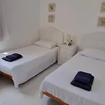 Pau I Mar Villa